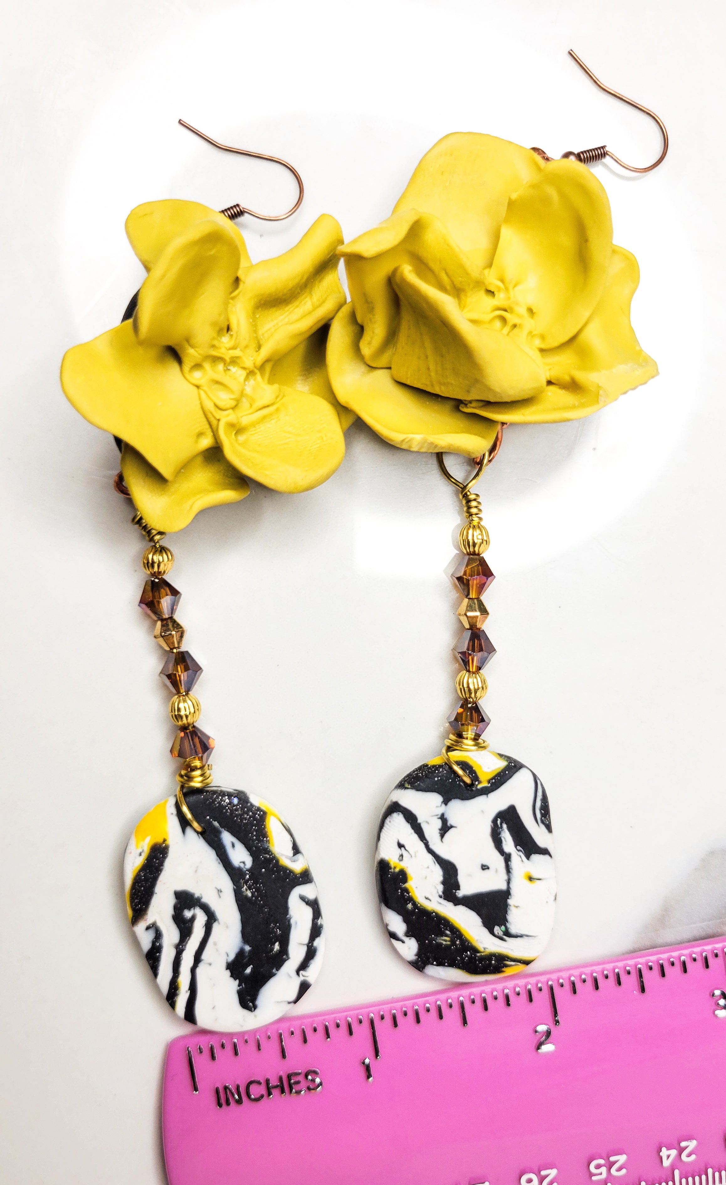 Fleur Bumble - Design 2 - Plumes of Pollen2