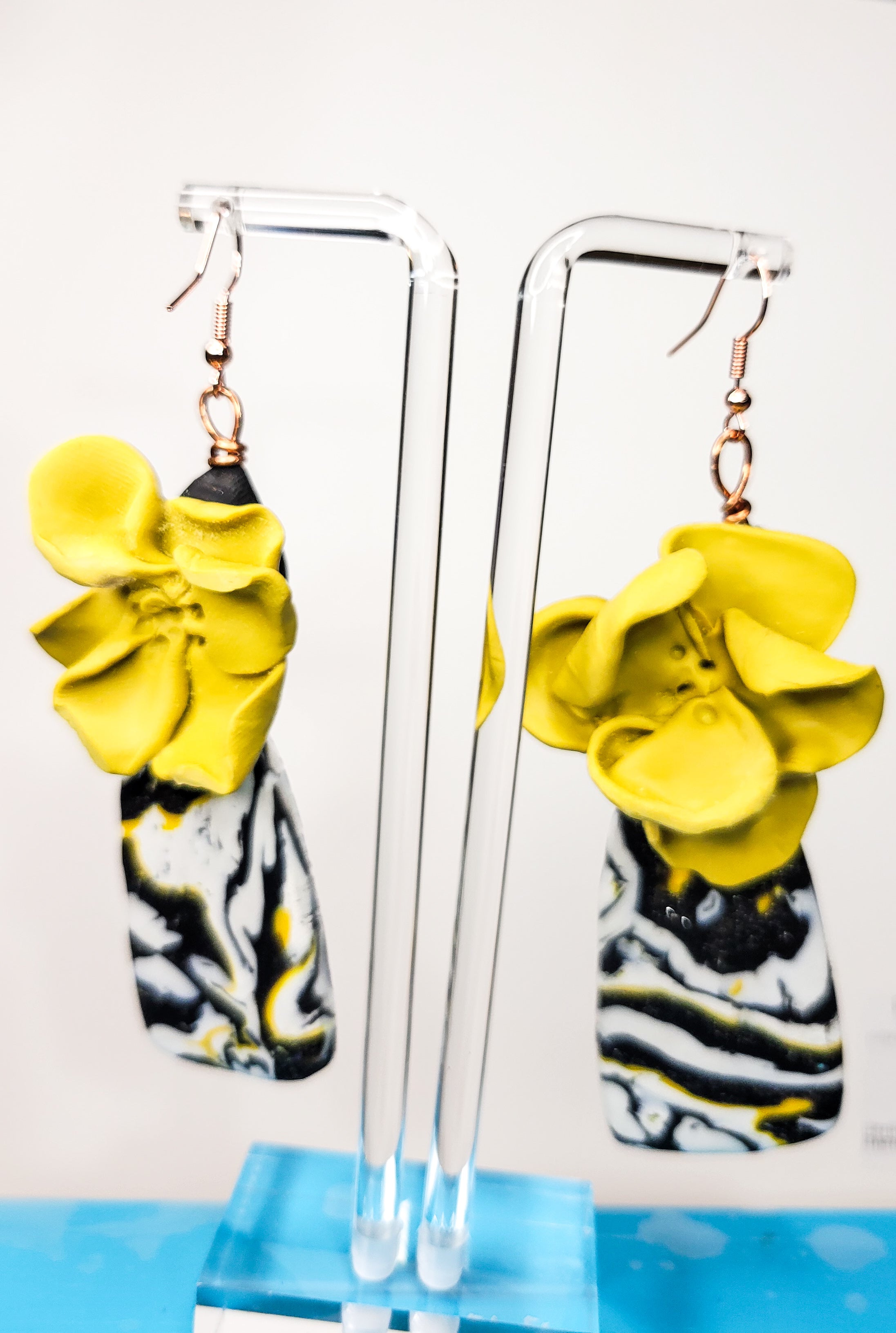 Fleur Bumble - Design 1 - Plumes of Pollen