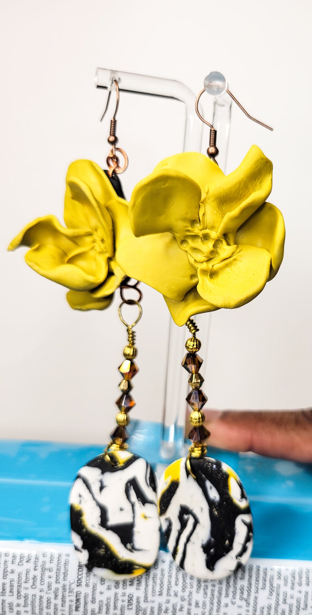 Fleur Bumble - Design 2 - Plumes of Pollen2