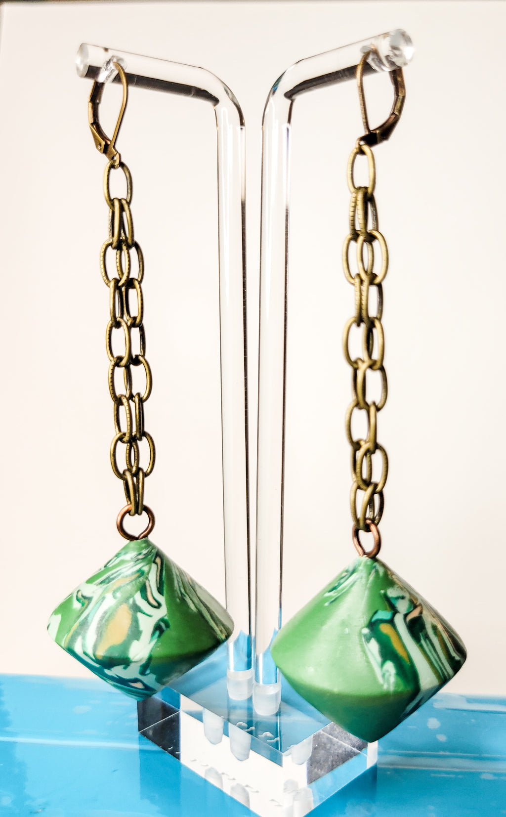 See the Forest - Design 2 - Pendulum