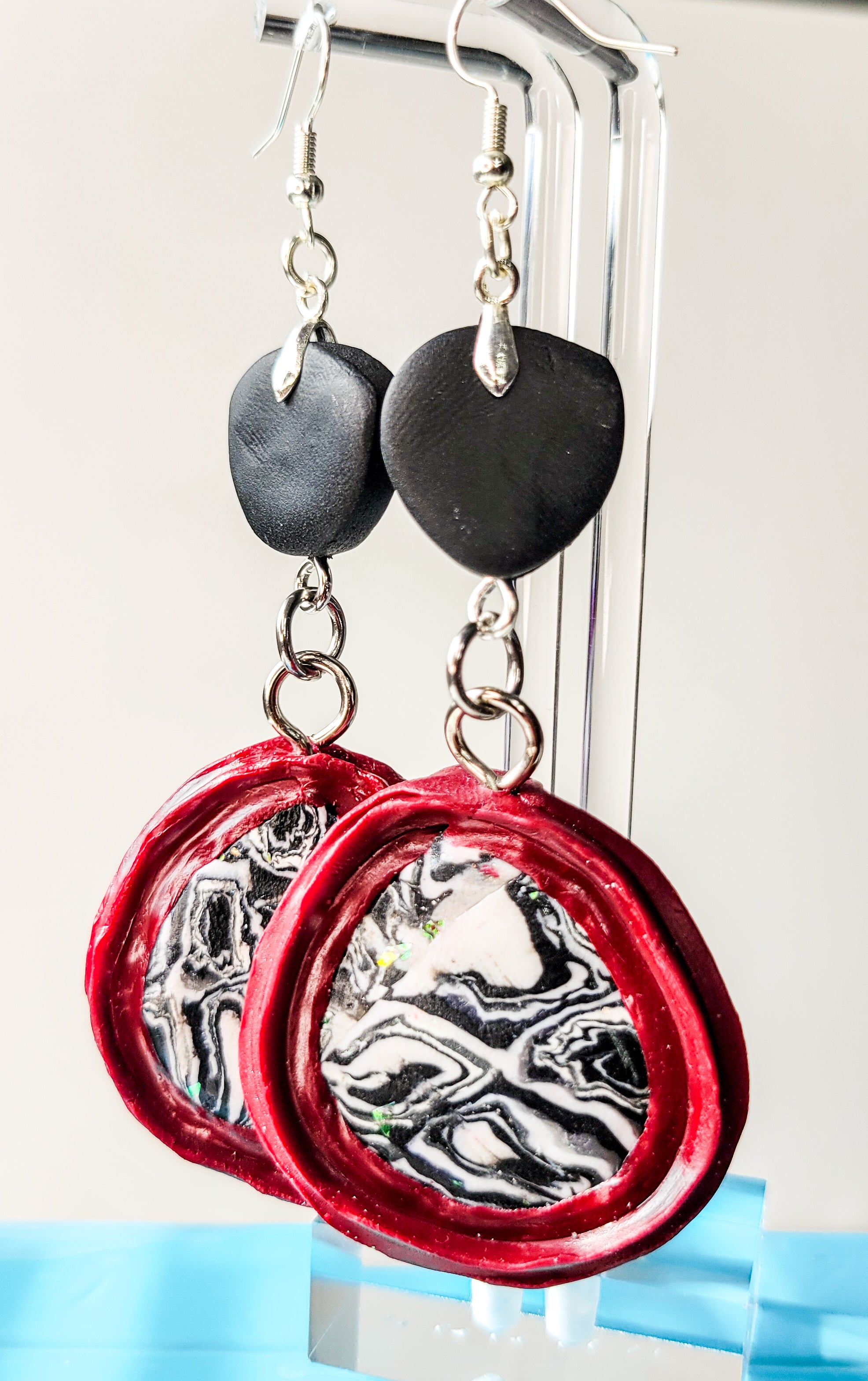 In Pane - Design 5 - Secret Window