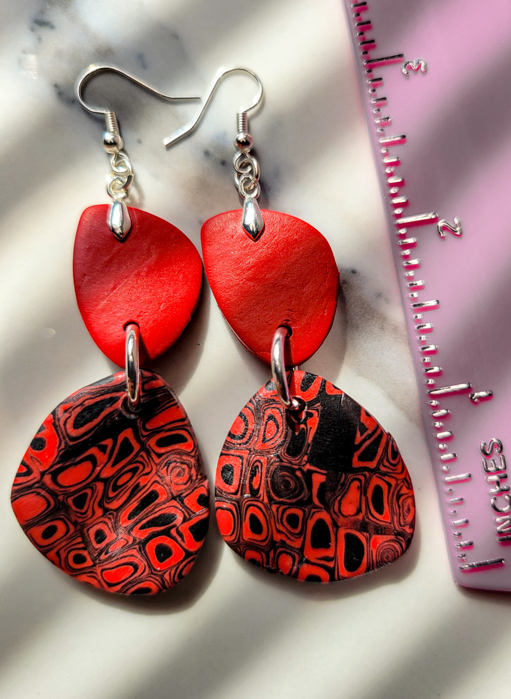 Lady Not Waiting - Design 6 - Apple of my Eye