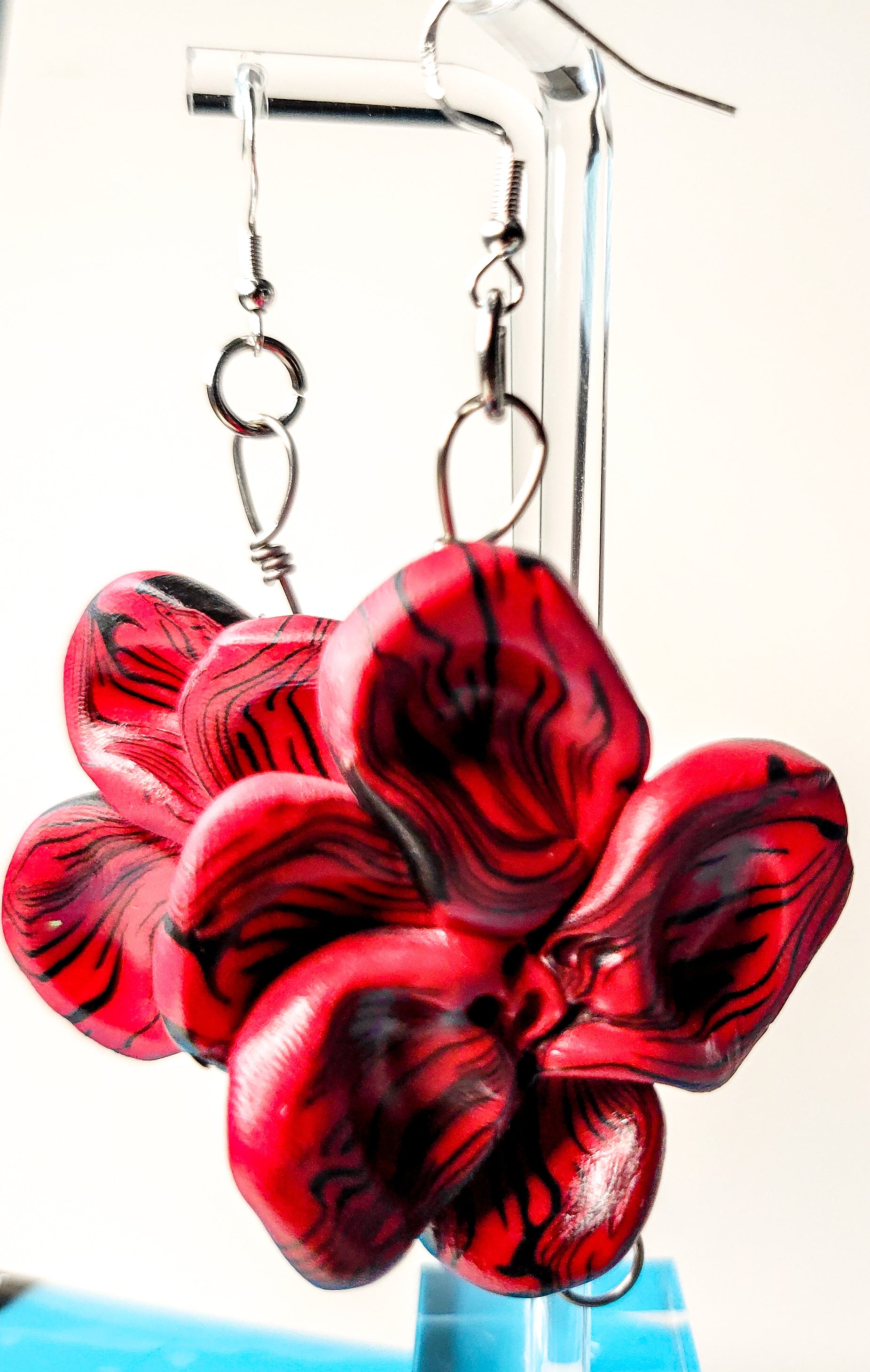 Lady Not Waiting - Design 2 - Fleur