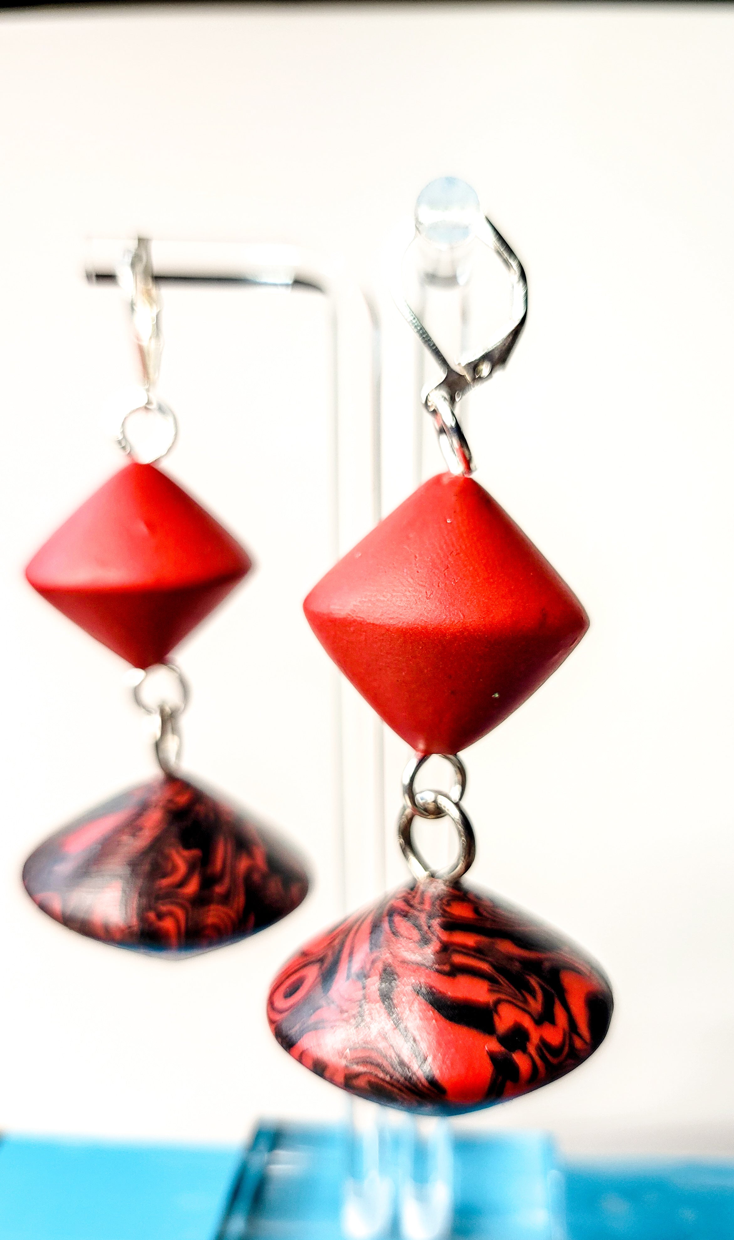 Lady Not Waiting - Design 9 - In Orbit (Heavy)