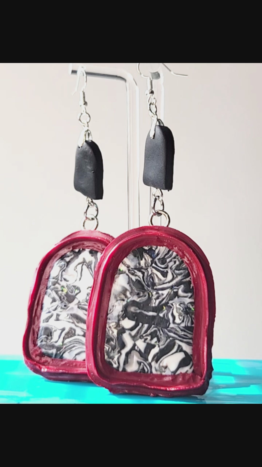 In Pane - Design 1 - The Castle