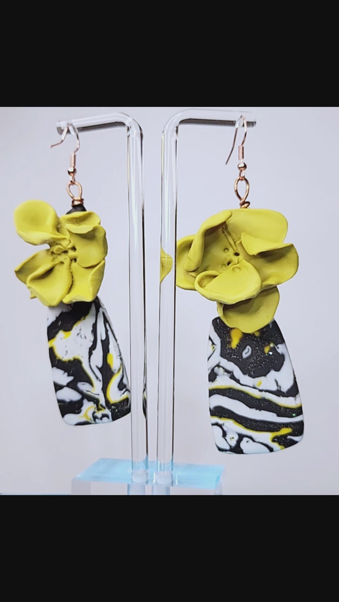 Fleur Bumble - Design 1 - Plumes of Pollen