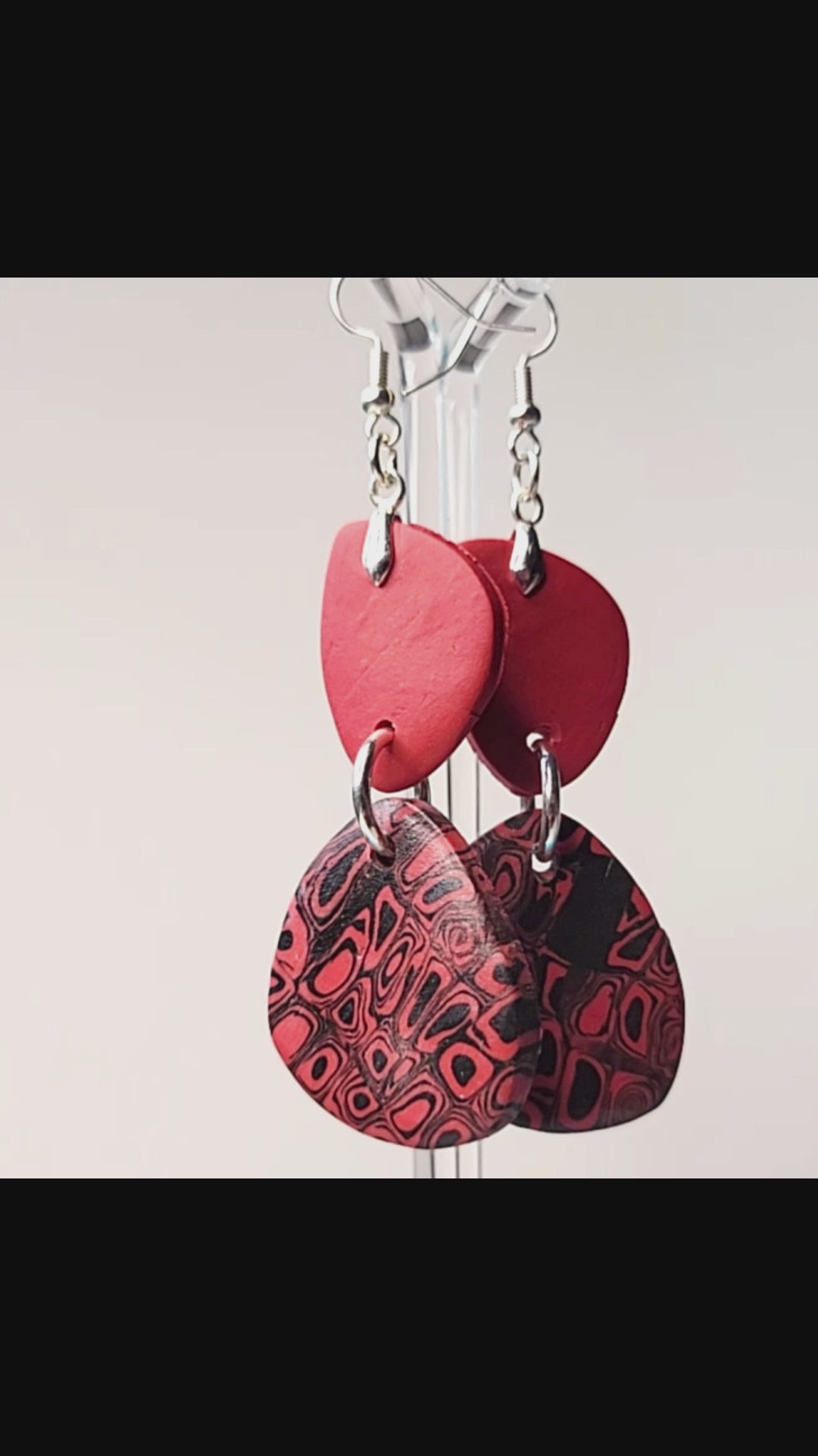 Lady Not Waiting - Design 6 - Apple of my Eye