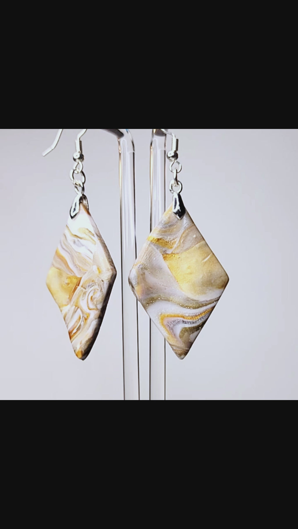 Champagne Dreams - Design 6 - Metallic Kites